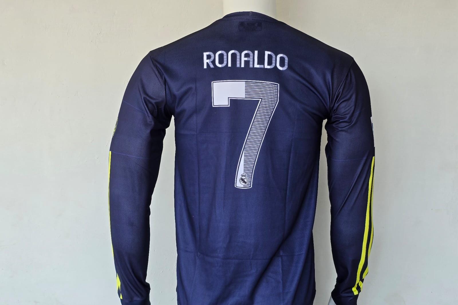 Real Madrid 2012-13 away  (RONALDO) - View 2